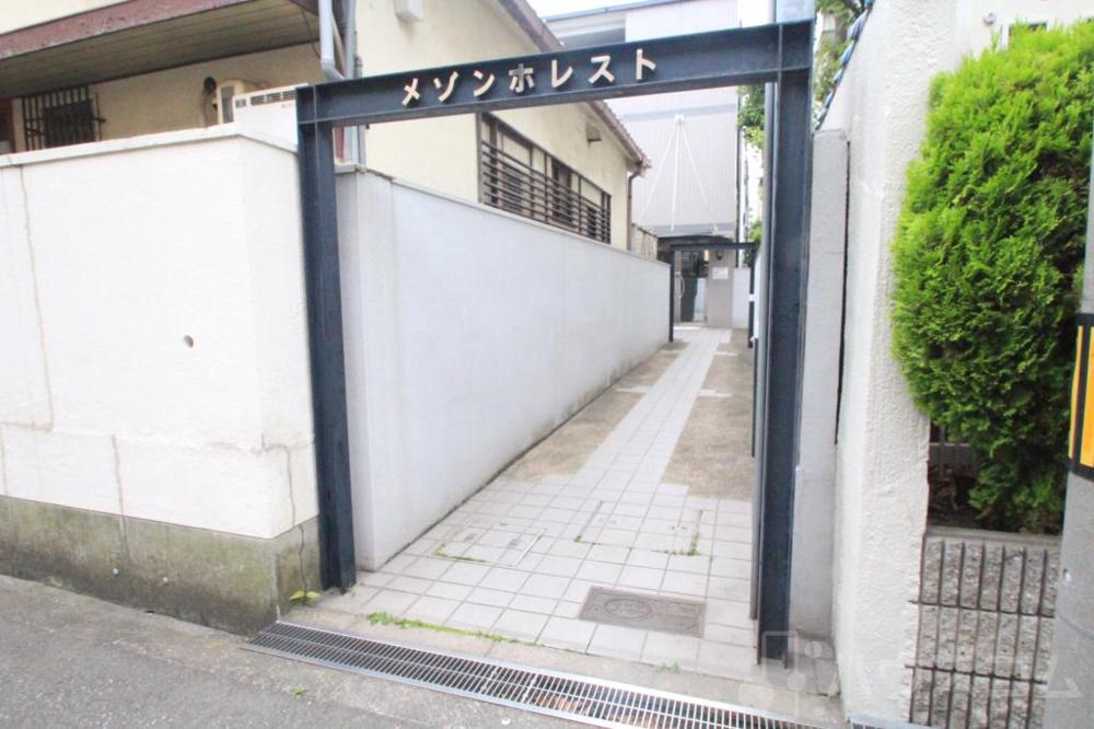 29/30 エントランス