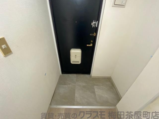 14/30 玄関