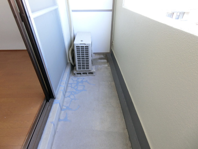 19/30 バルコニー