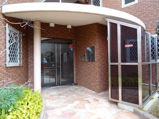 3/4 エントランス