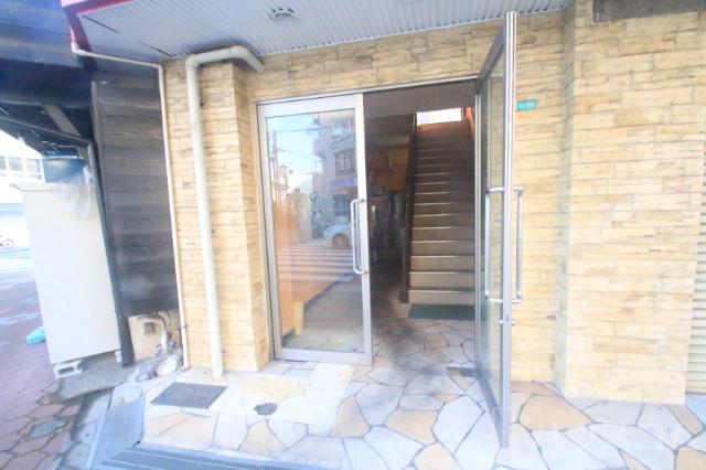 25/30 エントランス