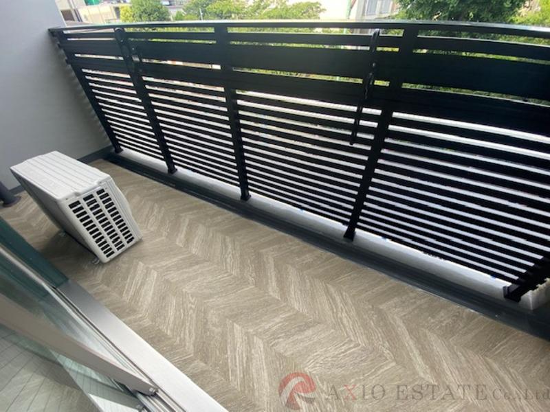 21/30 バルコニー