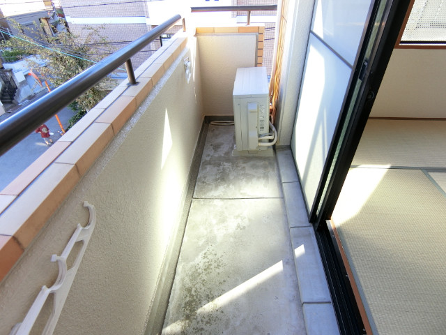 20/30 バルコニー