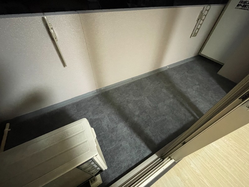 13/22 バルコニー