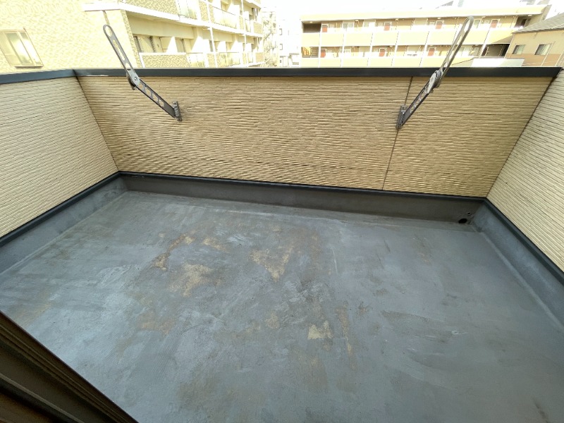 16/28 バルコニー