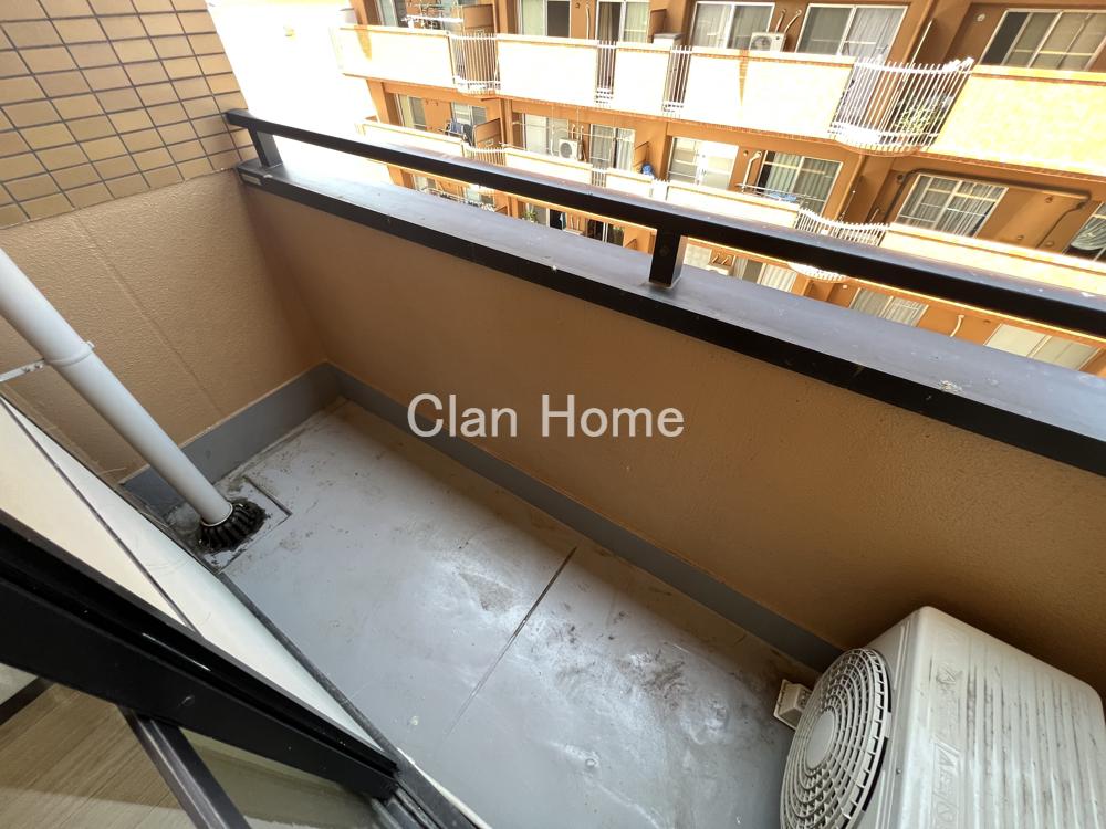 19/30 バルコニー