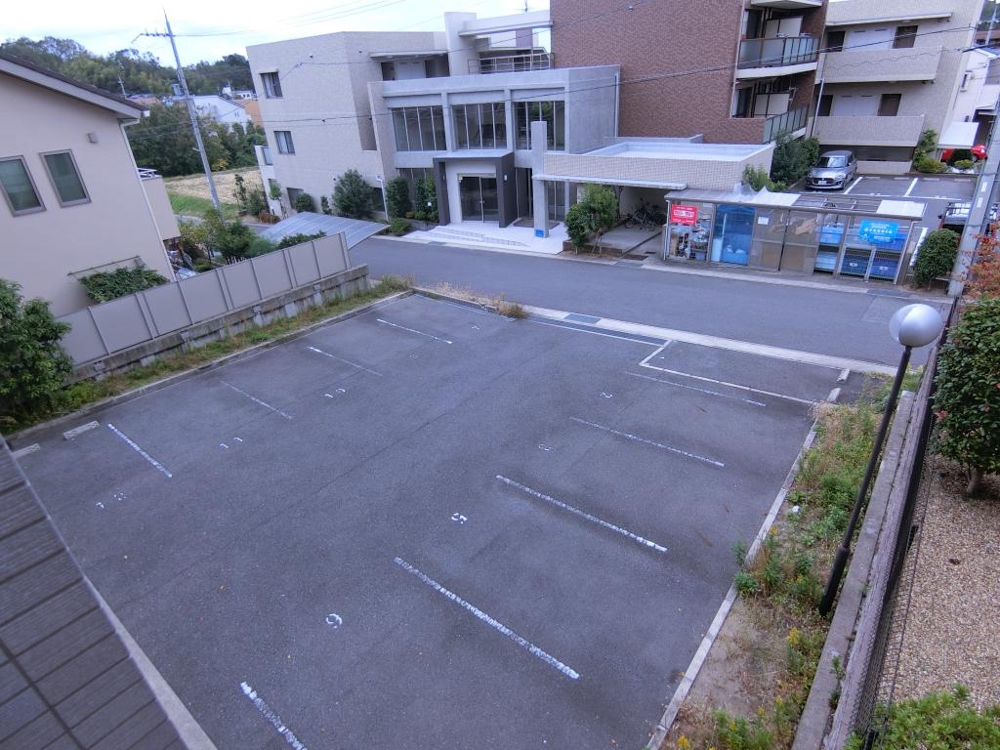 3/5 駐車場