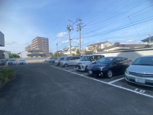 4/10 駐車場