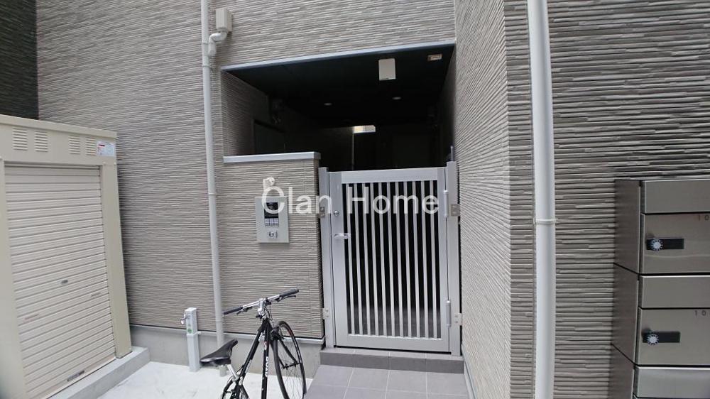 3/4 エントランス