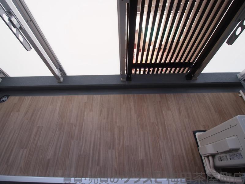 23/30 バルコニー