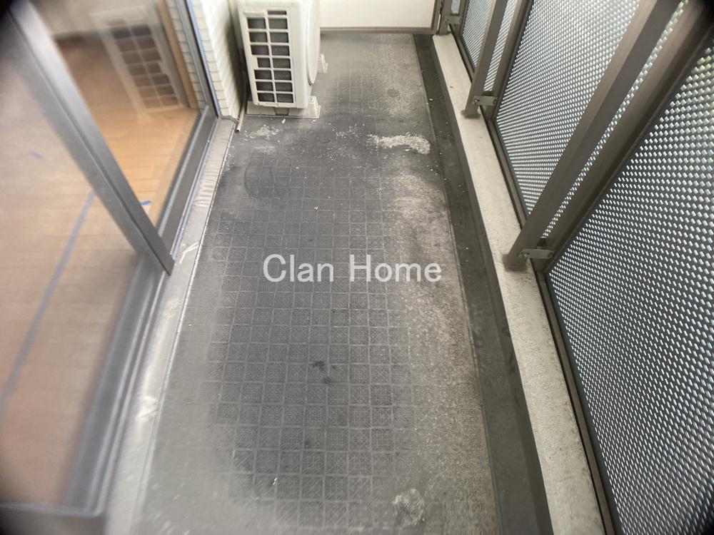 21/30 バルコニー