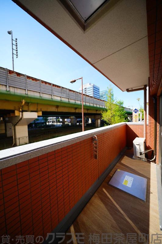 25/30 バルコニー