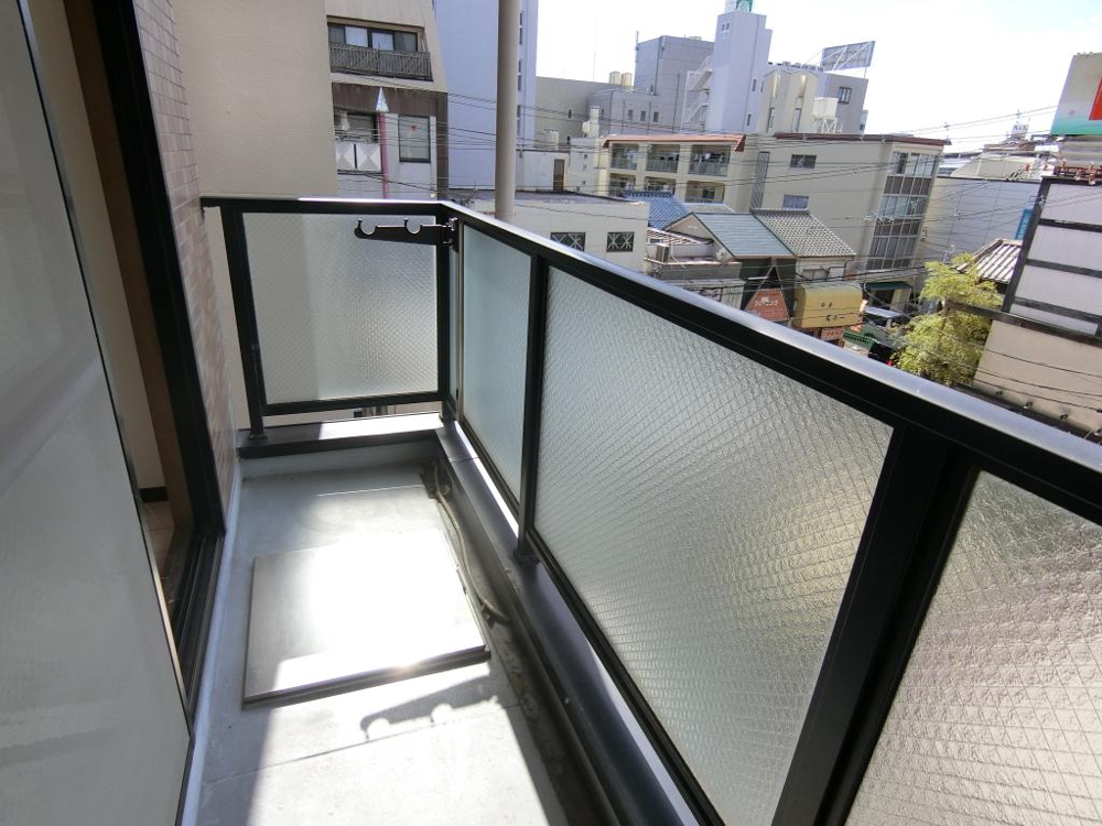 20/30 バルコニー