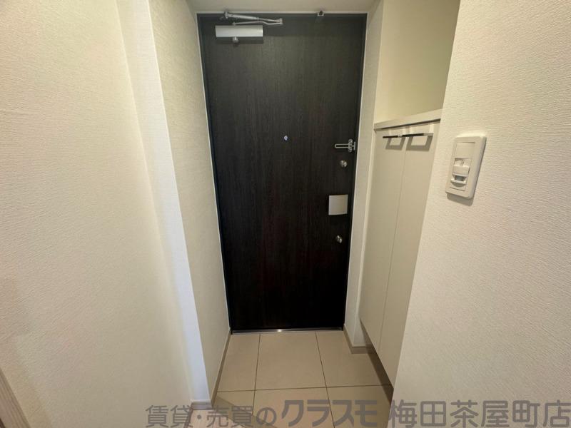 14/30 玄関