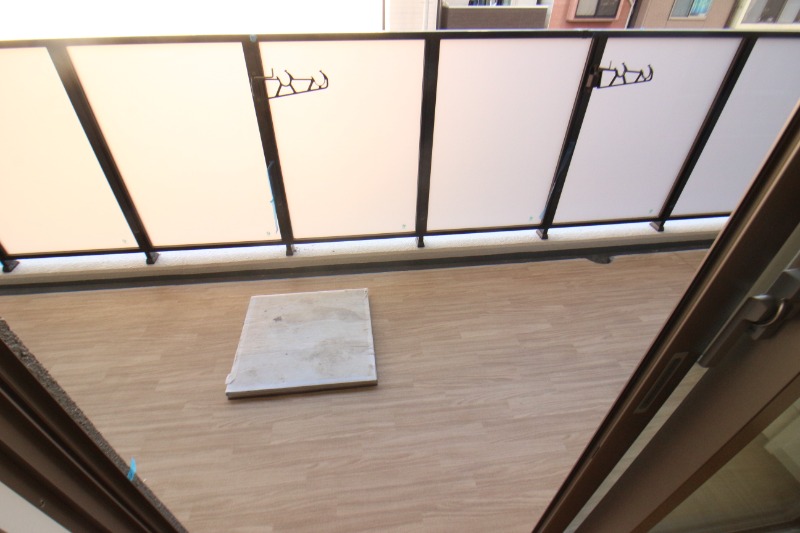 21/30 バルコニー