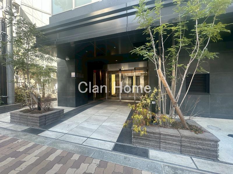 25/29 エントランス