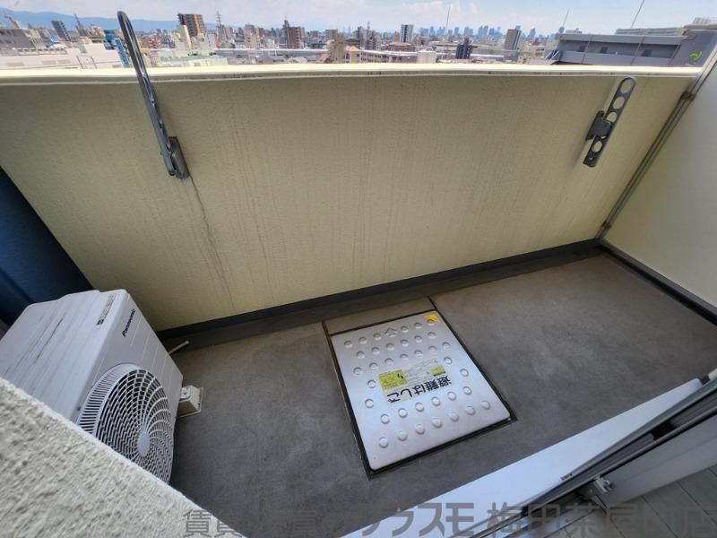 23/30 バルコニー