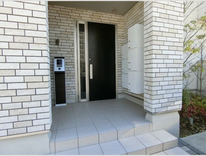 15/20 エントランス