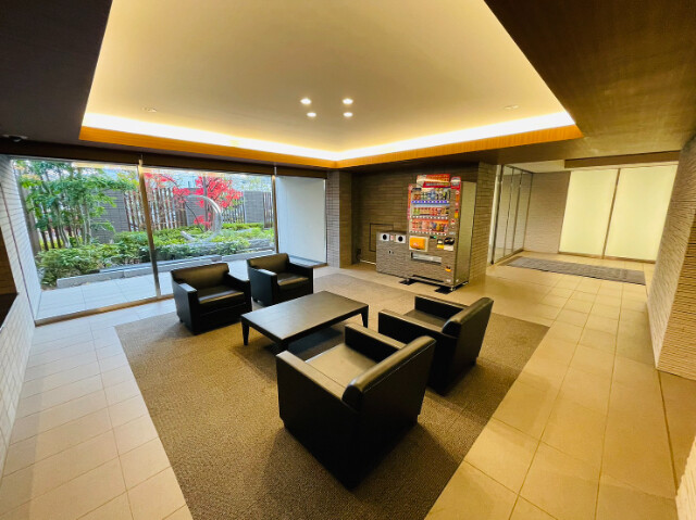 6/8 エントランス