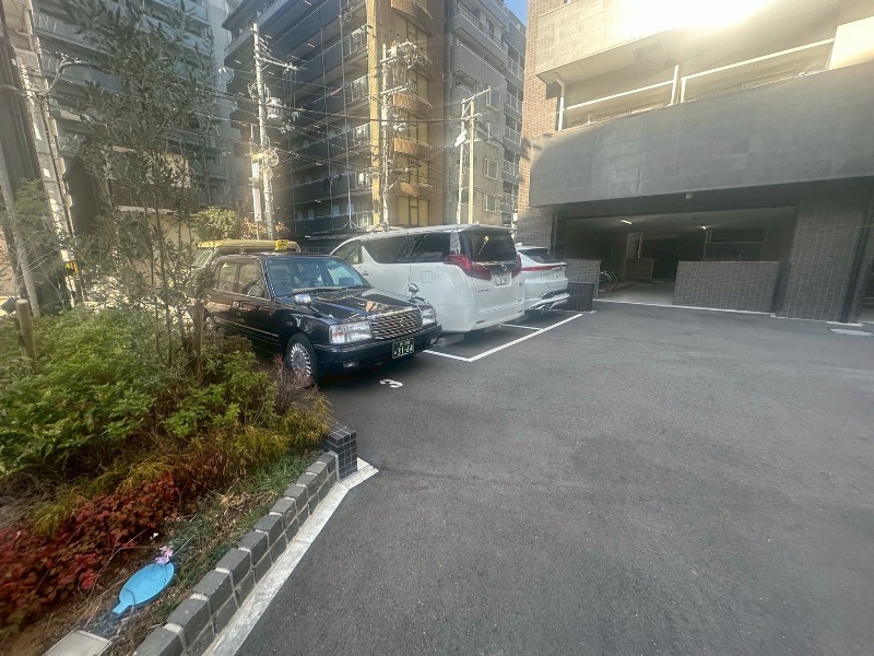26/30 駐車場