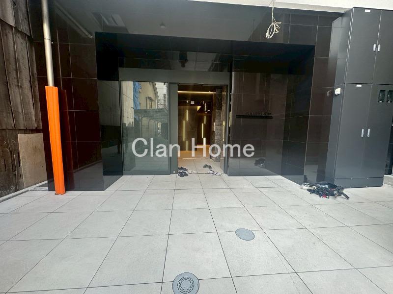 19/25 エントランス