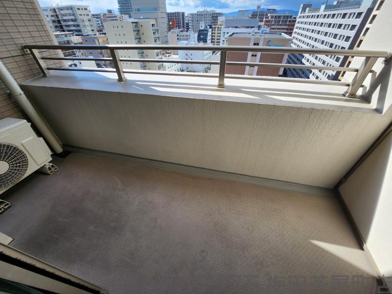 25/30 バルコニー