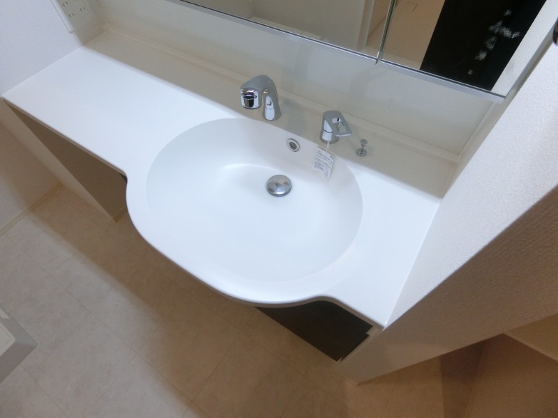 27/30 エントランス