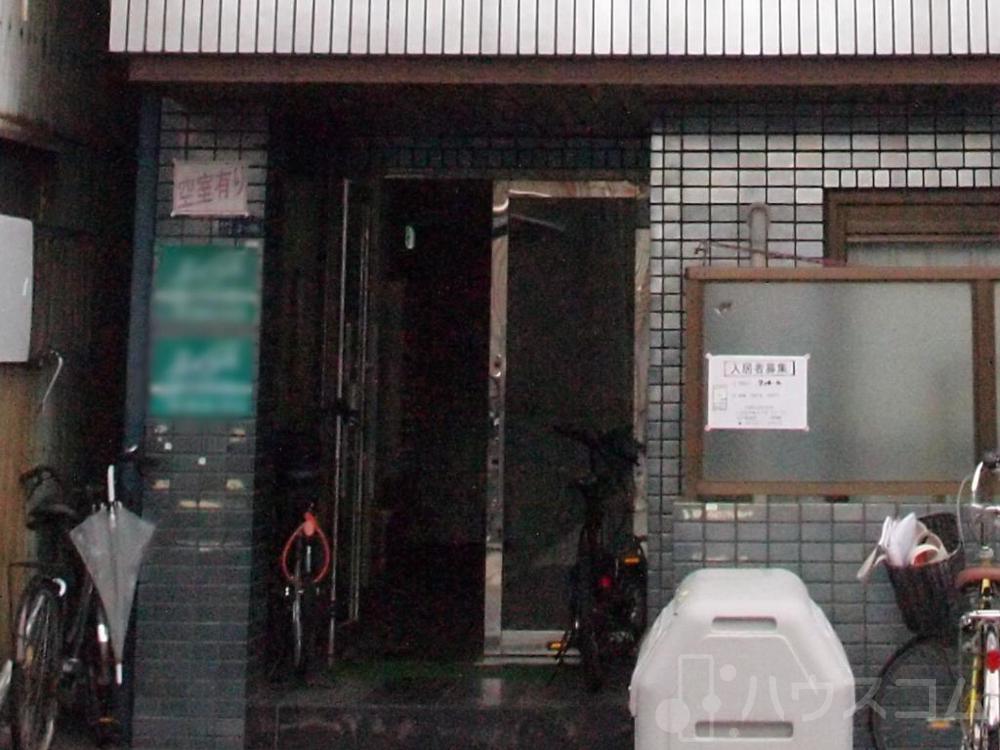 20/24 エントランス