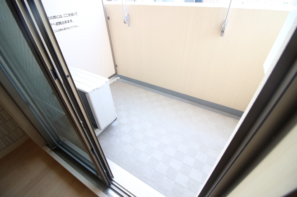 18/30 バルコニー