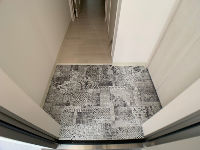 16/30 玄関