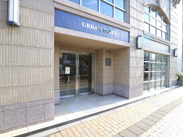 21/23 エントランス