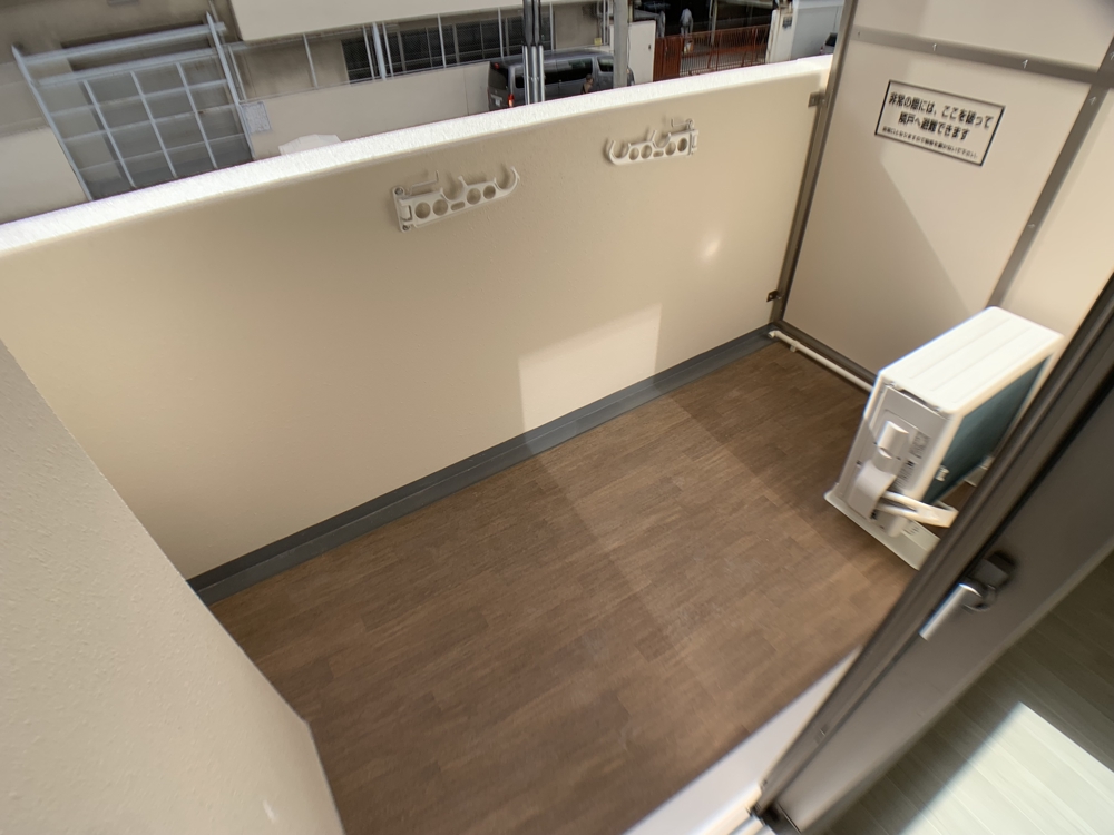 27/30 バルコニー