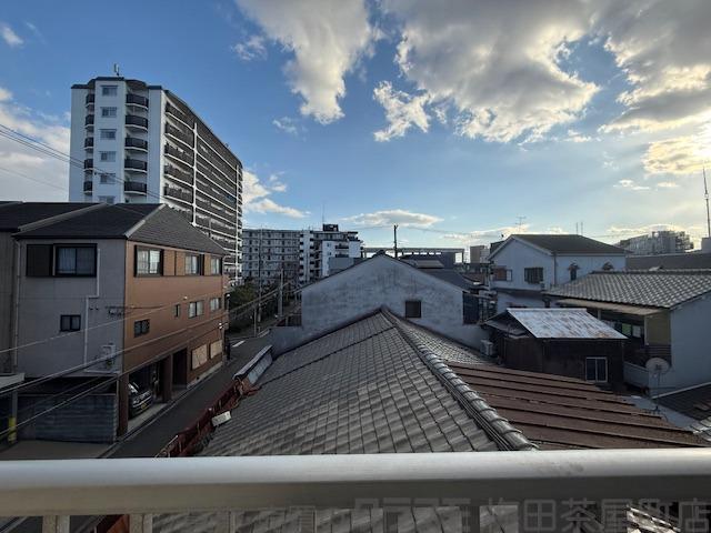 20/28 バルコニー