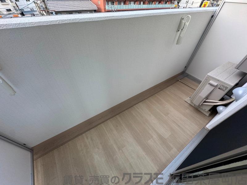 21/30 バルコニー