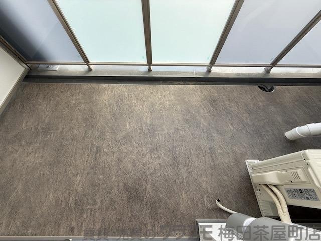 23/30 バルコニー