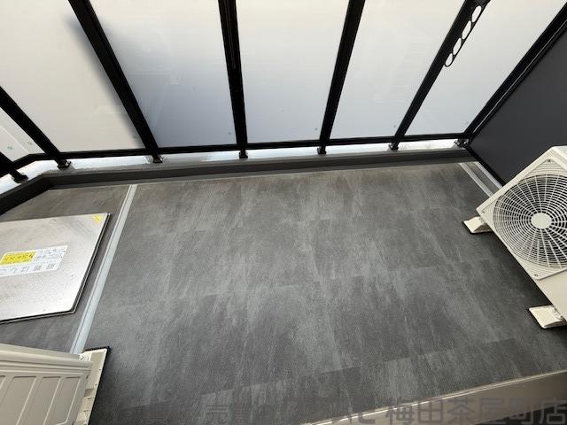 23/30 バルコニー