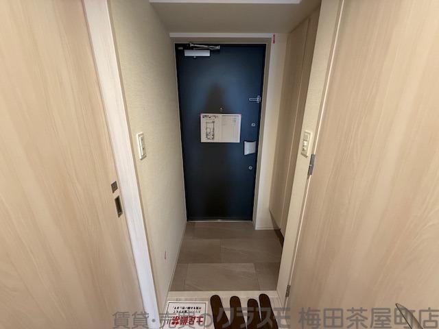 17/30 玄関