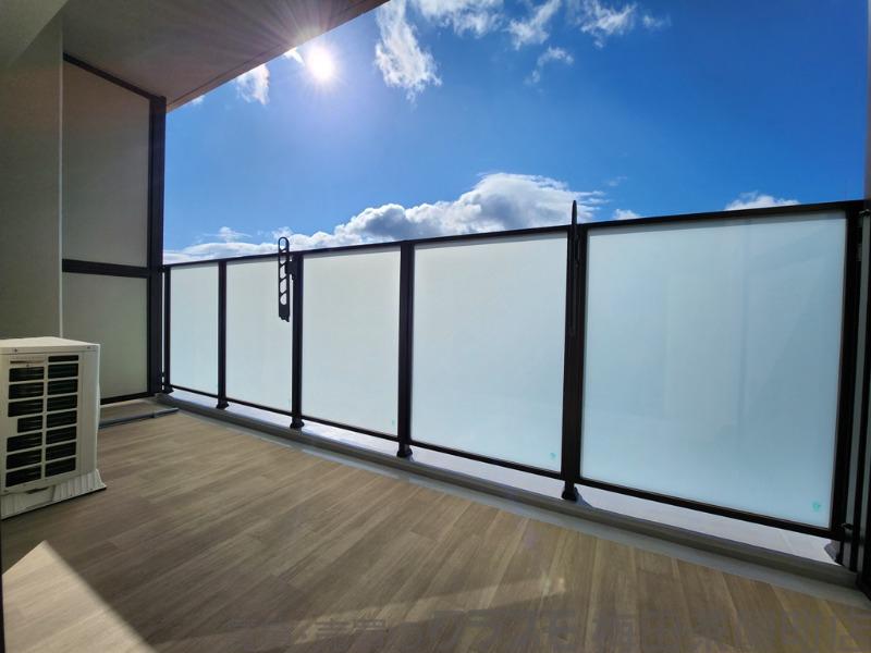 21/30 バルコニー