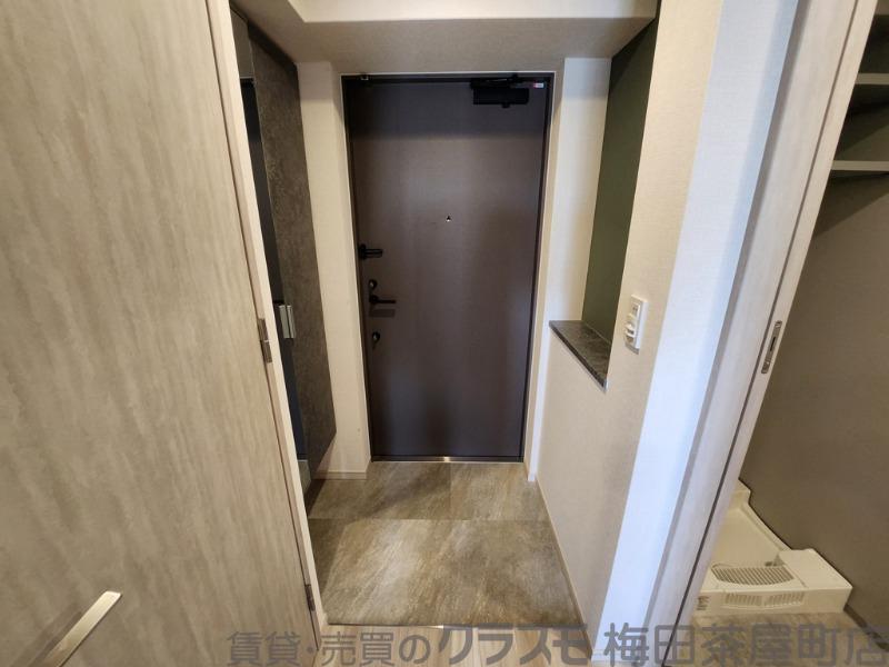 14/30 玄関