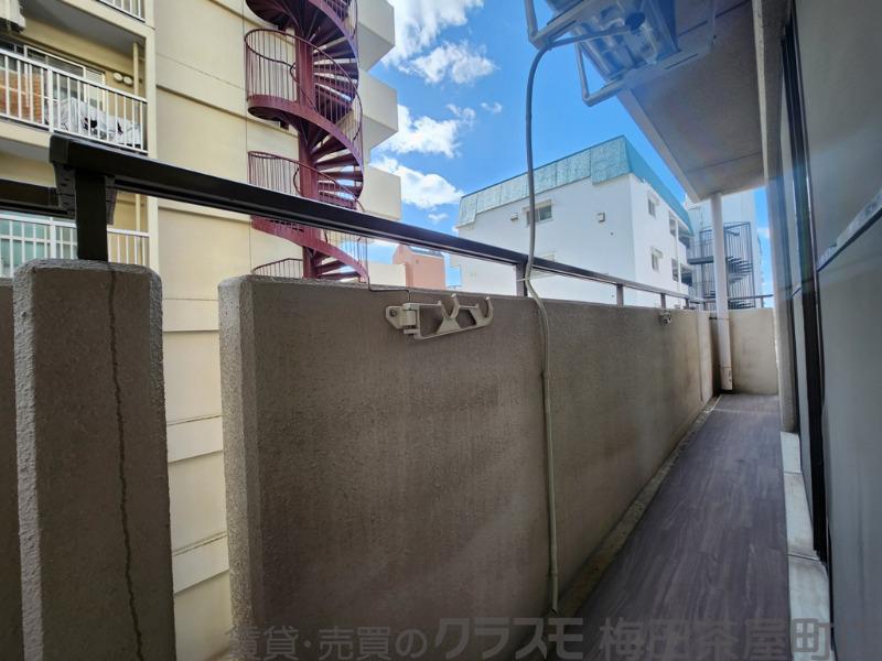 25/30 バルコニー