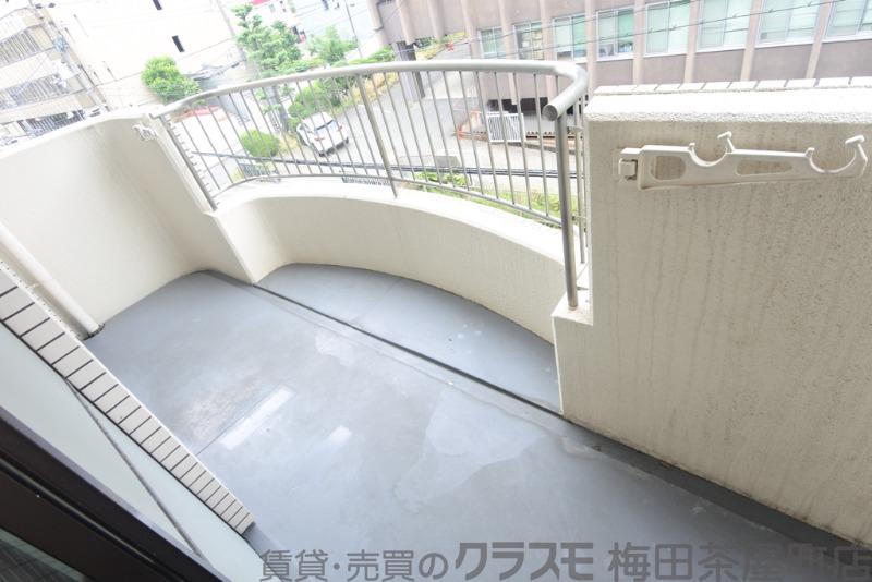 23/30 バルコニー