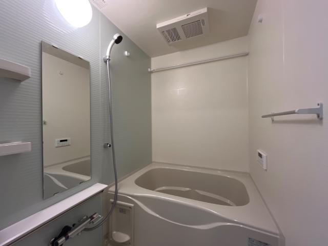 17/29 浴室