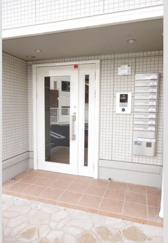 16/22 エントランス