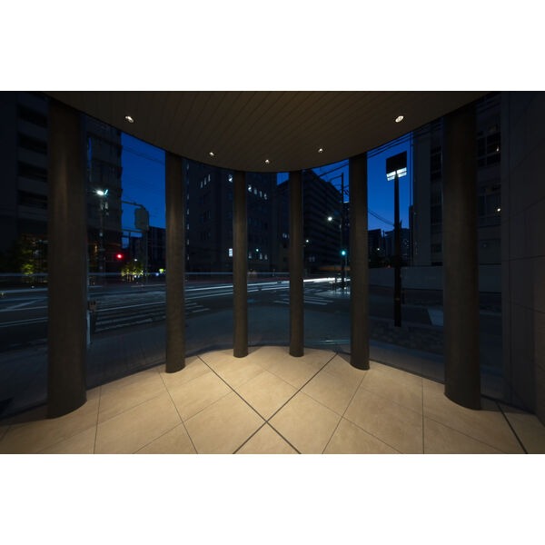 16/21 エントランス