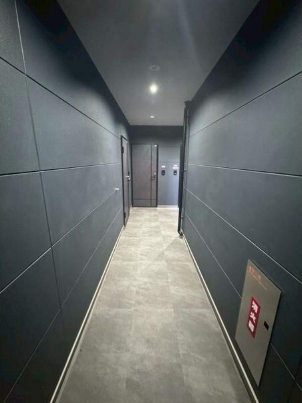 20/27 エントランス