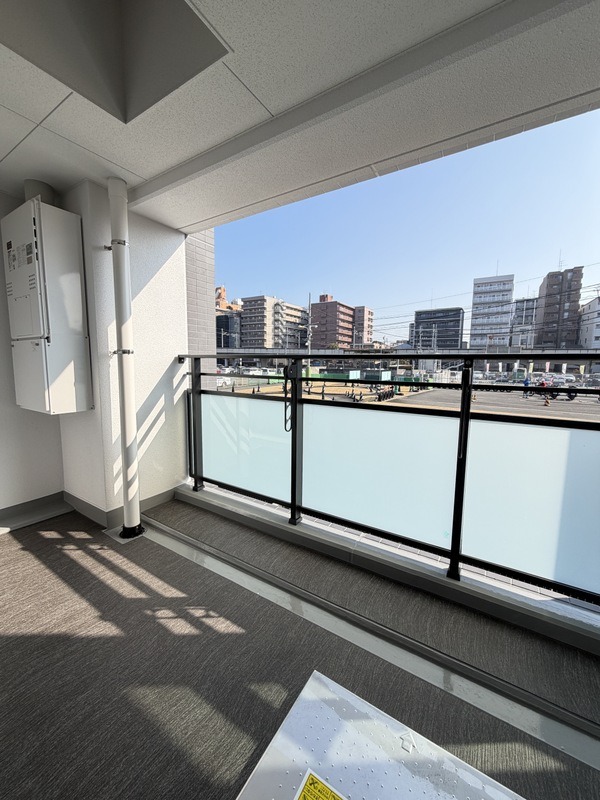 13/19 バルコニー