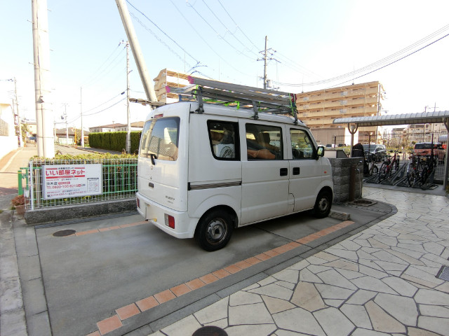 18/25 駐車場
