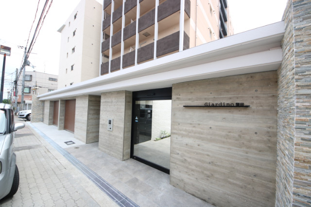 29/30 エントランス