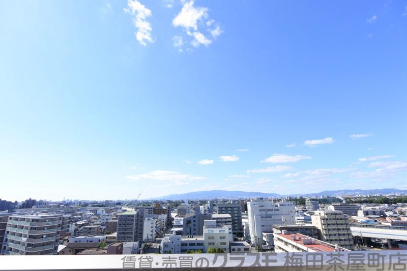 23/30 バルコニー