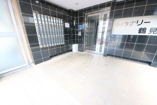 25/30 エントランス